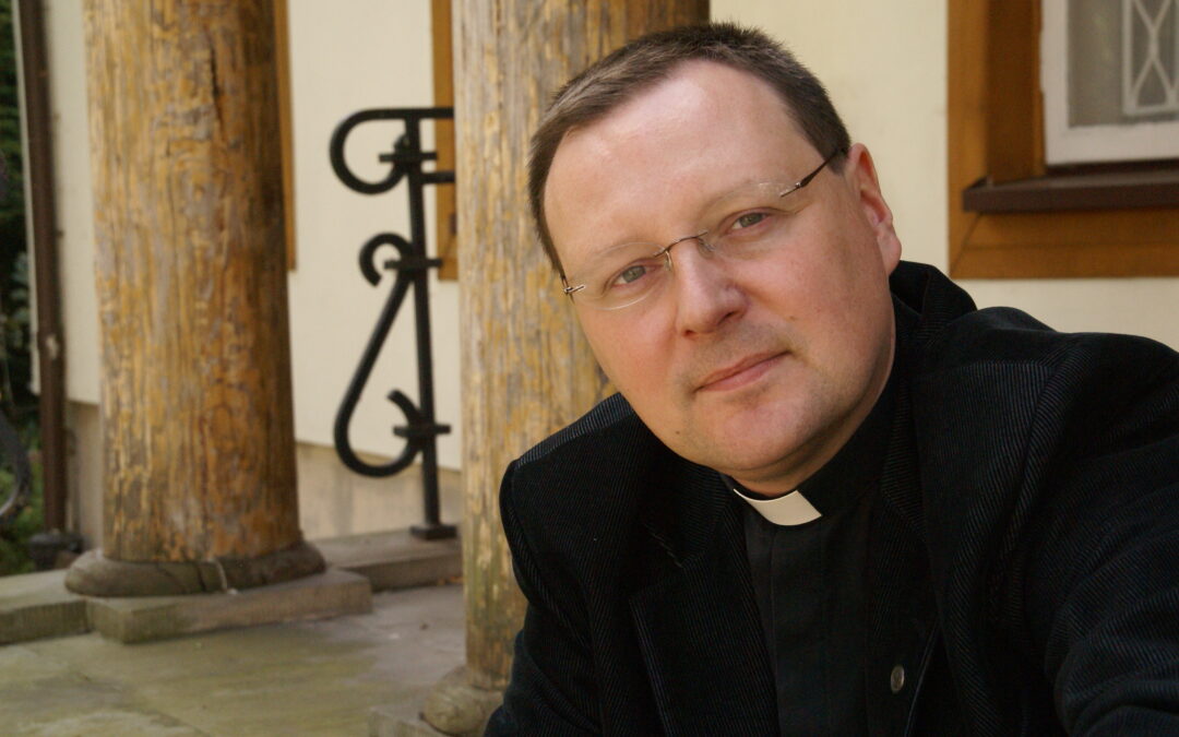 Prof. ucz. dr hab. Jacek Grzybowski